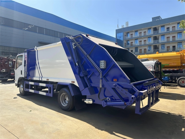 ISUZU KV100 6cbm Garbage Compactor Truck