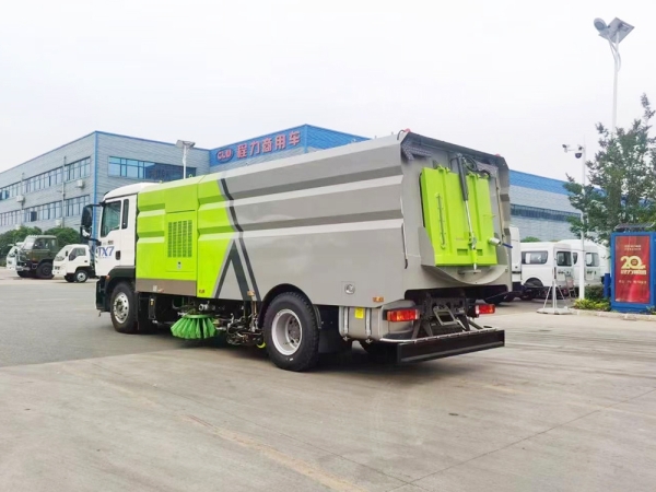 HOWO TX7 4x2 High Pressure Road Cleaning Truck