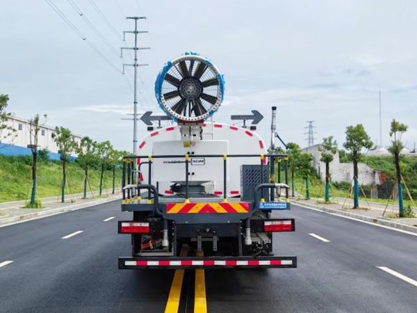 E 18T Dust Suppression Watering Truck