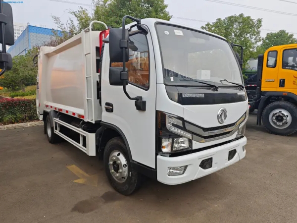 Dongfeng 4x2 8cbm Garbage Compactor Truck