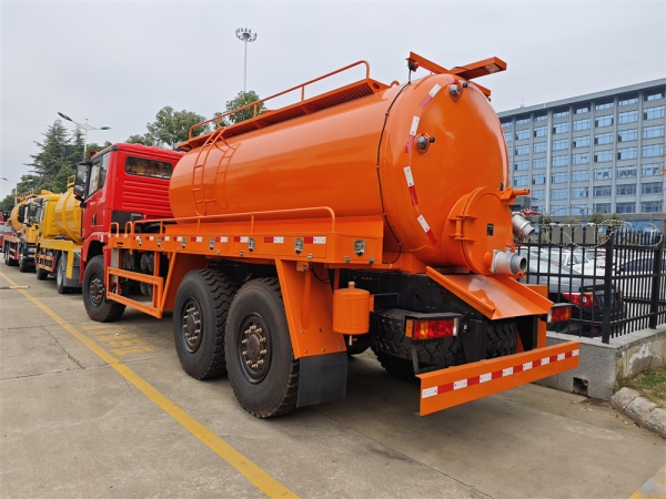 Shacman X3000 6x4 13cbm Sewage Suction Truck