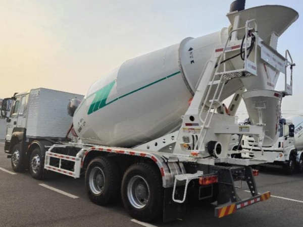 E 31T Concrete Mix Truck