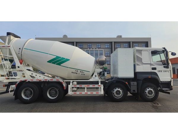 E 31T Concrete Mix Truck