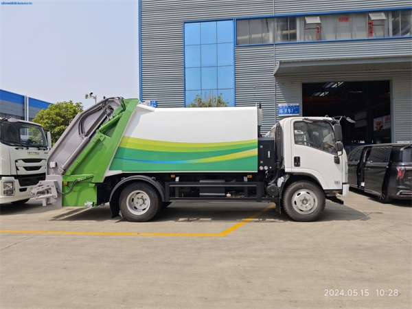 ISuZu 4x2 Chassis 14cbm Garbage Compactor Truck