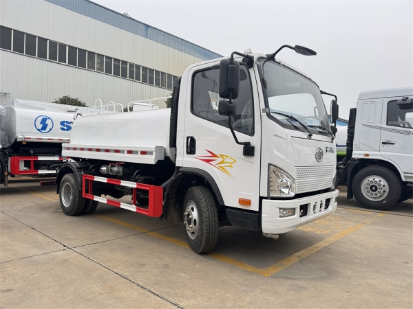 FAW 4x2 6m³ Water Sprinkler Truck