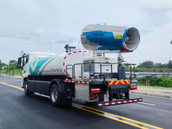 E 18T Dust Suppression Watering Truck