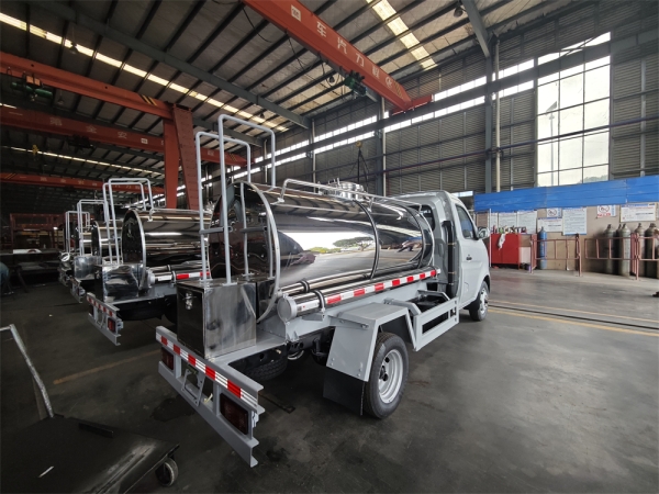 ChangAn 4x2 3cbm Milk Tank Truck