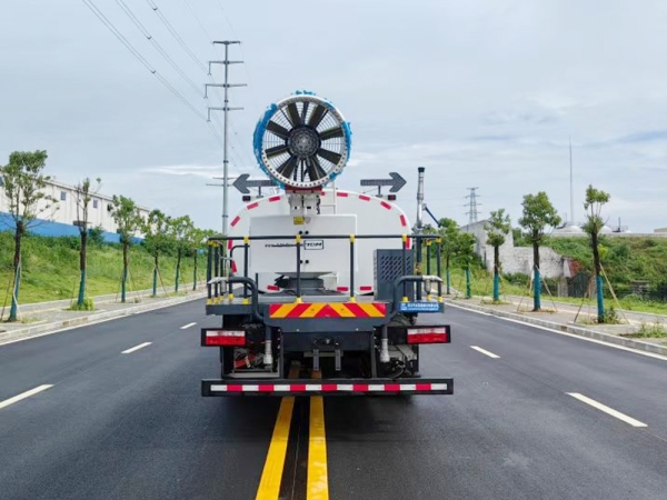 E 18T Dust Suppression Watering Truck