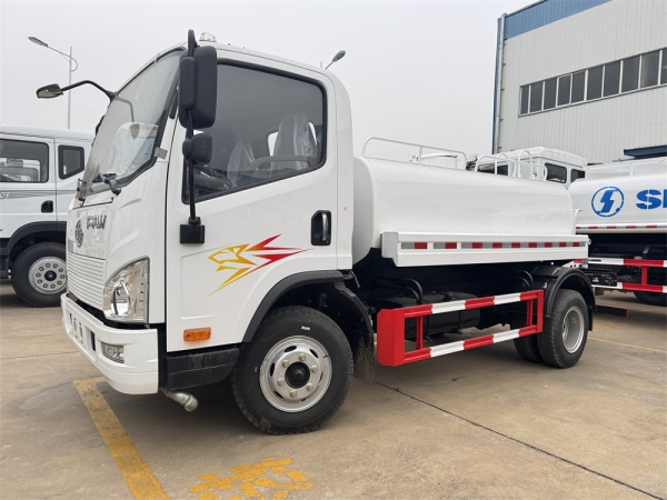 FAW 4x2 6m³ Water Sprinkler Truck