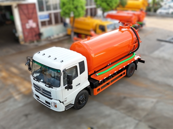 DongFeng Kr 4x2 12cbm Sewage Suction Truck