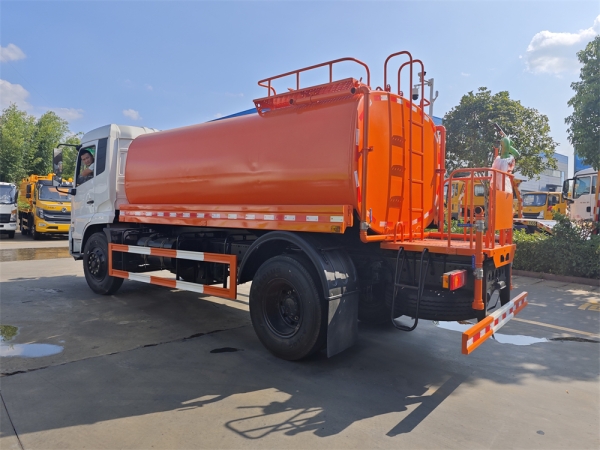 DongFeng KR 4x2 11cbm Water Tank Sprinkler Truck