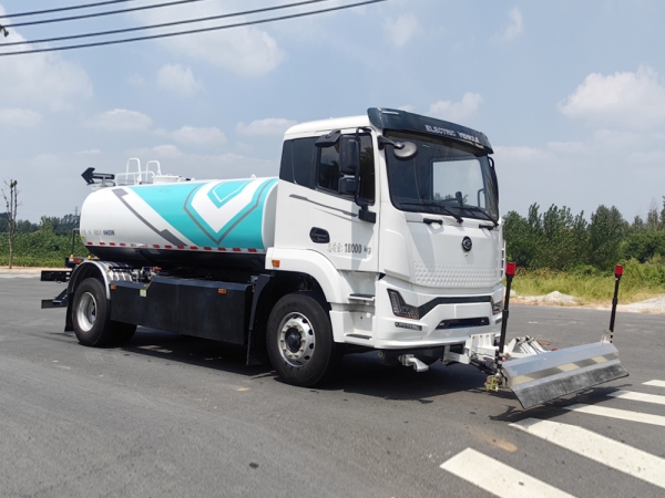 E High-pressure Water Sprinkle truck