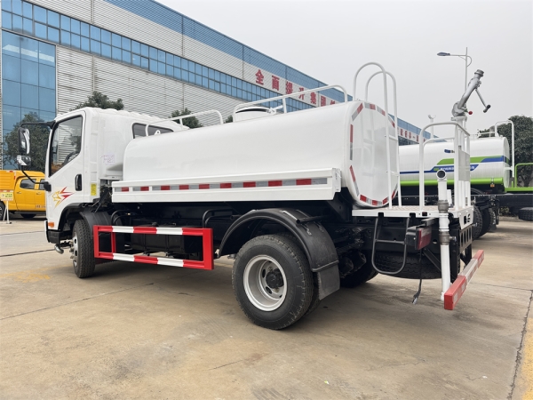 FAW 4x2 6m³ Water Sprinkler Truck