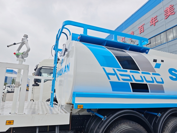 Shacman H3000 6x4 17cbm Water Tank Sprinkler Truck