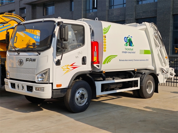 Faw 4x2 6m³ Garbage Compactor Truck