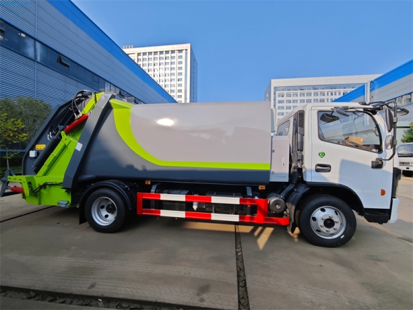 DongFeng 4x2 6cbm Garbage Compactor Truck