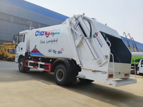 Shacman H3000 garbage compactor truck