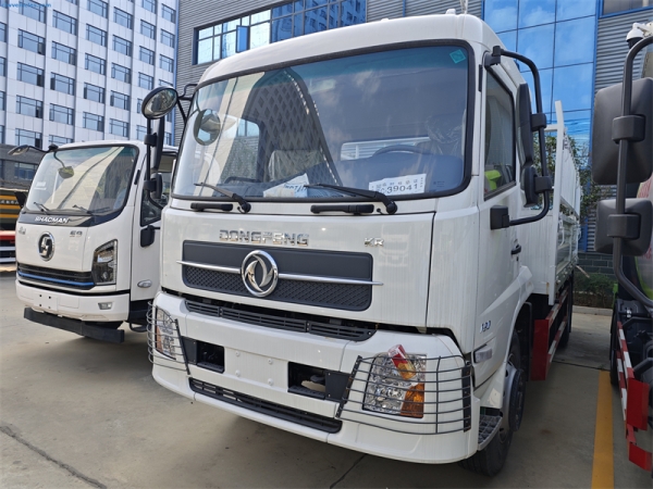 DongFeng KR 4x2 6 Wheels 10-Tons Cargo Truck