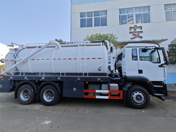 SITRAK 6x4 13cbm Cleaning Sewage Suction Truck