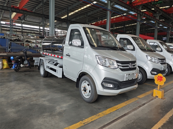 ChangAn 4x2 3cbm Milk Tank Truck