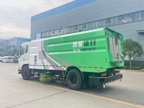 DongFeng Kr 4x2 High Pressure Road Cleaning Truck