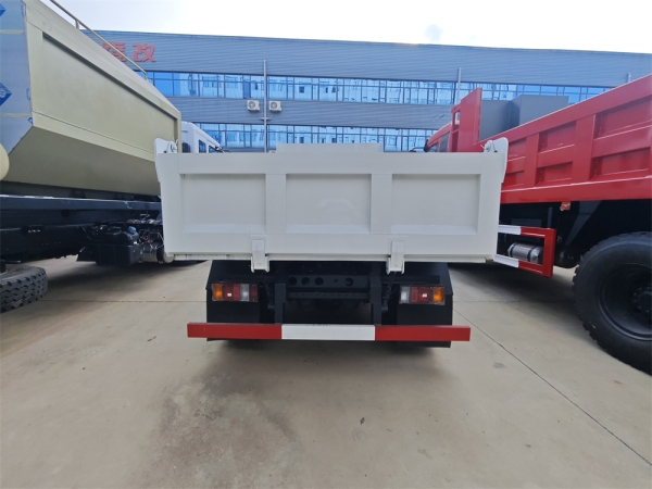 ISUZU Kv100 4x2 6 Wheels 4-Tons Dump Truck