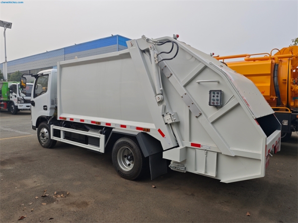 Dongfeng 4x2 8cbm Garbage Compactor Truck