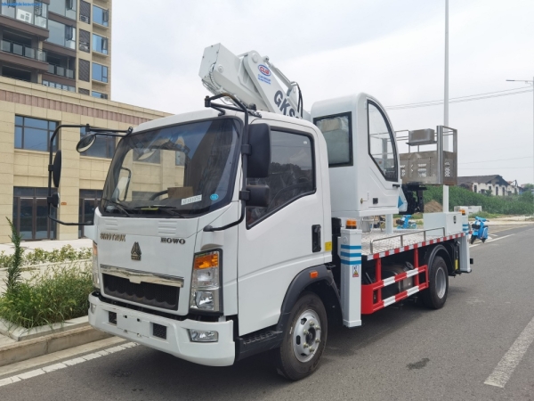 HOWO SINOTRUCK 4x2 12m Aerial Work Platform Truck