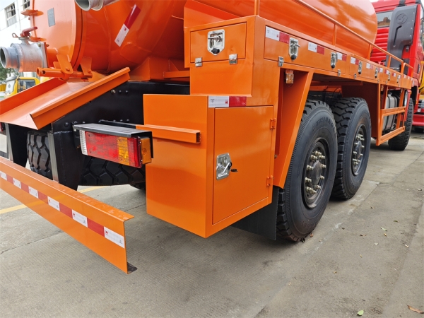 Shacman X3000 6x4 13cbm Sewage Suction Truck