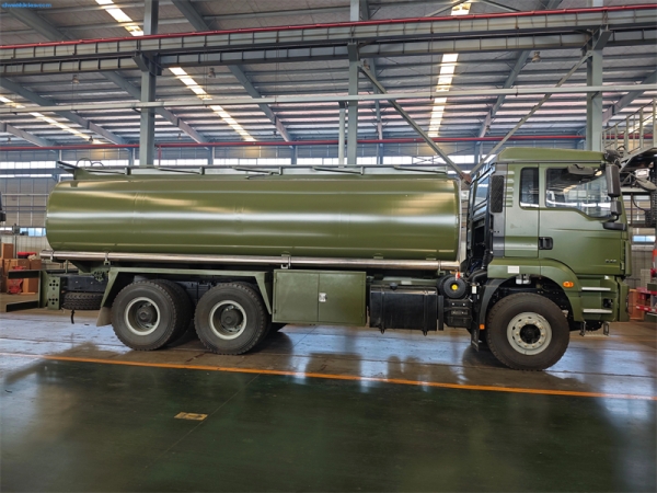 Shacman H3000 6x4 20m³ Oil Tanker Truck